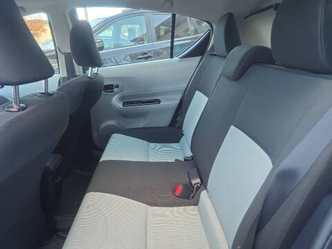 2014 Toyota Prius c Three