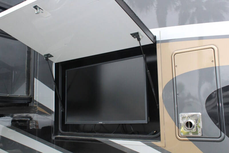 2018 Thor Motor Coach Palazzo 36.1