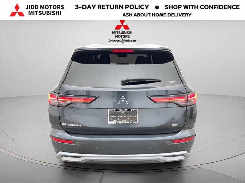 2025 Mitsubishi Outlander SE