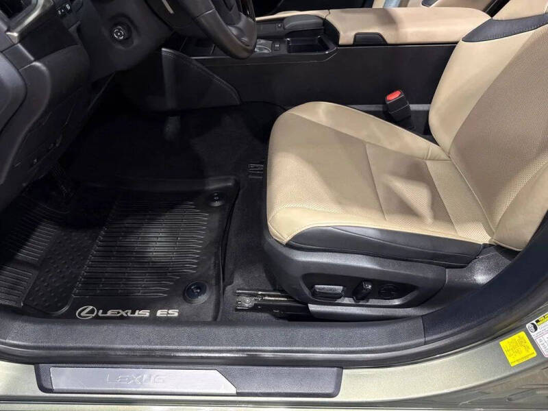 2020 Lexus ES 350