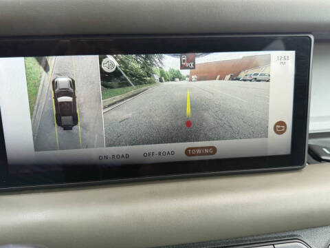 2020 Land Rover Defender 110 SE