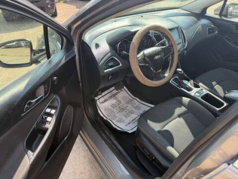 2017 Chevrolet Cruze LT Auto