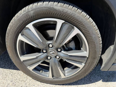 2019 Lexus UX 200