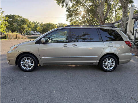2004 Toyota Sienna
