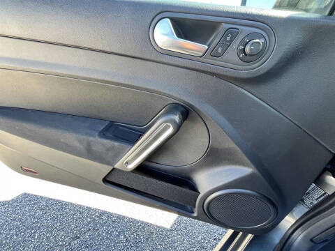 2018 Volkswagen Beetle 2.0T Coast