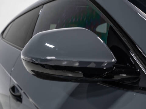 2024 Lamborghini Urus Performante