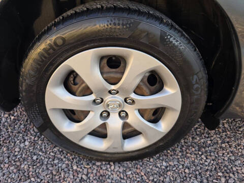 2013 Mazda MAZDA3 i Sport