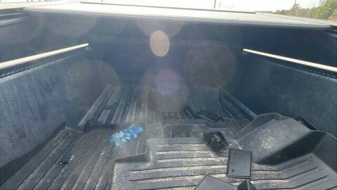 2025 Tesla Cybertruck