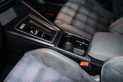 2022 Volkswagen Golf GTI SE