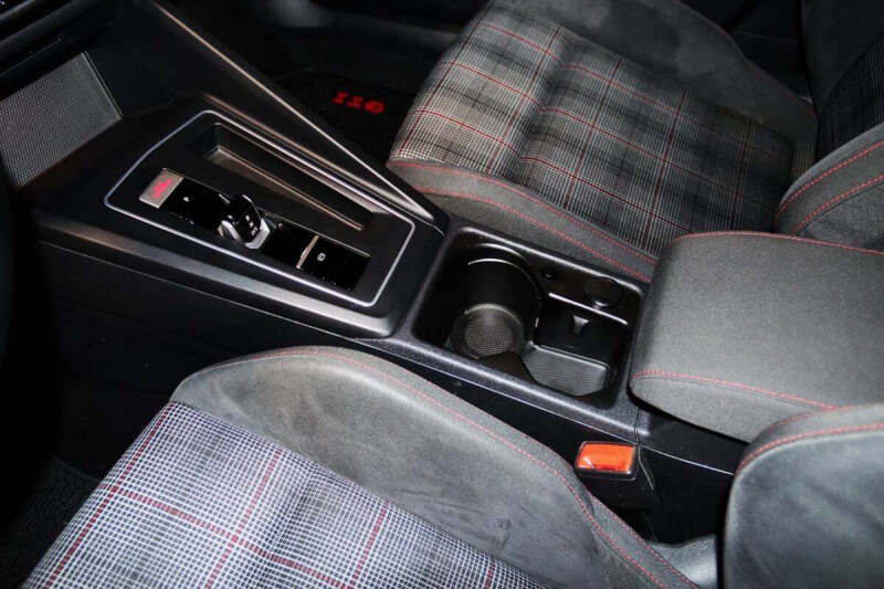 2022 Volkswagen Golf GTI SE