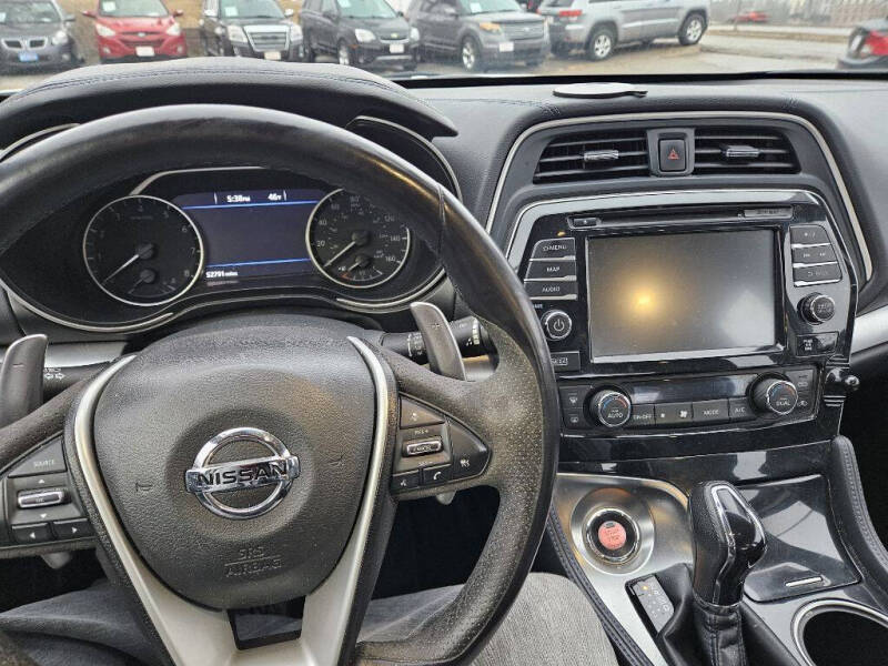 2017 Nissan Maxima