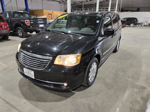 2013 Chrysler Town and Country Touring