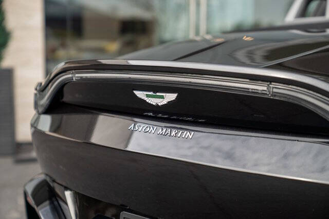 2021 Aston Martin Vantage 8