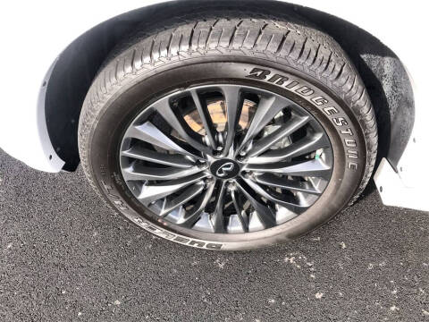 2024 Infiniti QX80 Premium Select