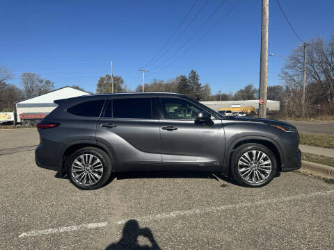 2021 Toyota Highlander Hybrid Platinum