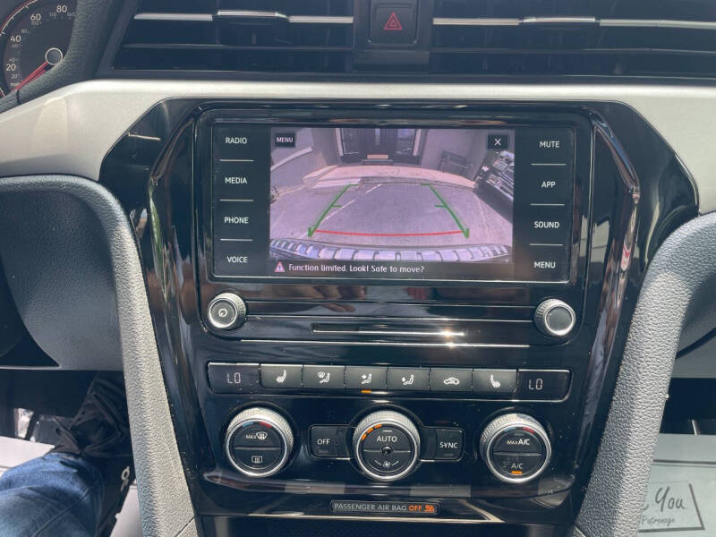 2021 Volkswagen Passat SE