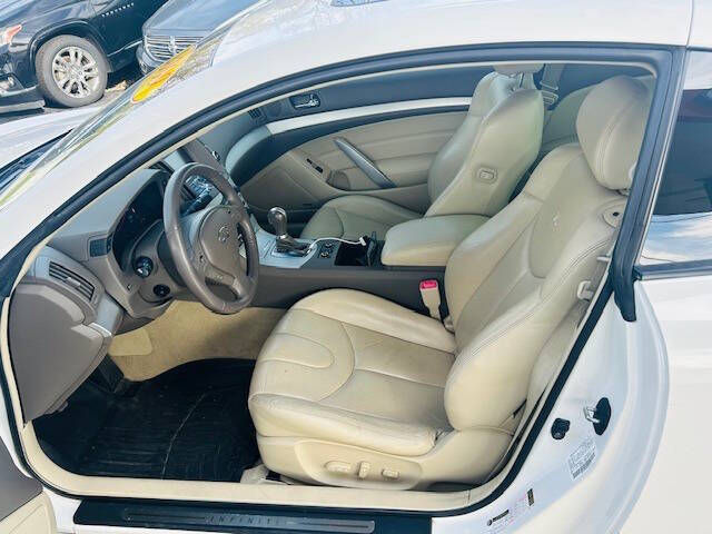 2009 Infiniti G37 Coupe x