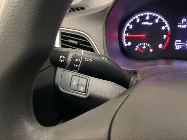 2022 Hyundai Accent SE