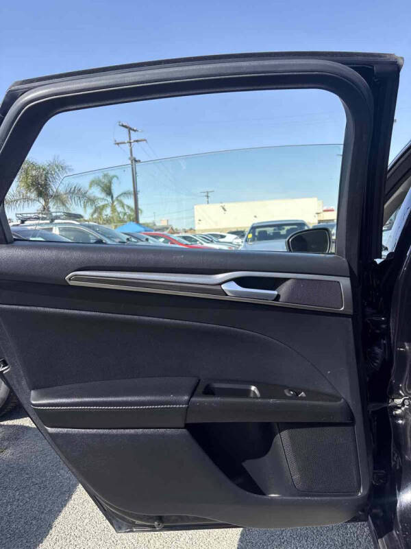 2019 Ford Fusion SEL