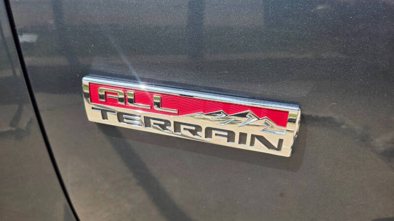 2015 GMC Canyon SLE - Photo 9