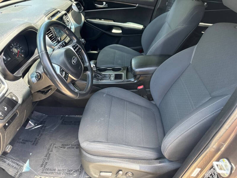 2019 Kia Sorento LX