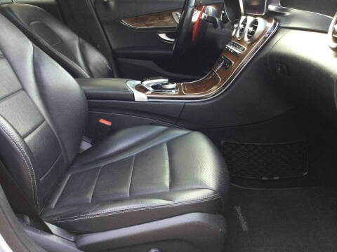 2016 Mercedes-Benz C-Class