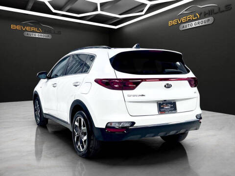 2022 Kia Sportage EX