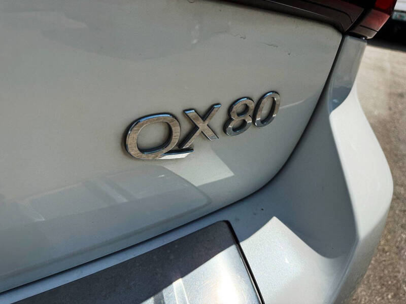 2019 Infiniti QX80 Luxe