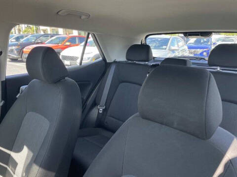 2025 Hyundai Venue SE