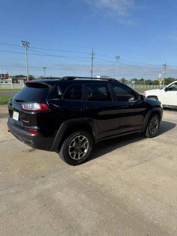 2020 Jeep Cherokee Trailhawk