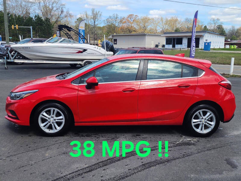 Used 2018 Chevrolet Cruze LT with VIN 3G1BE6SM7JS612468 for sale in West Point, VA