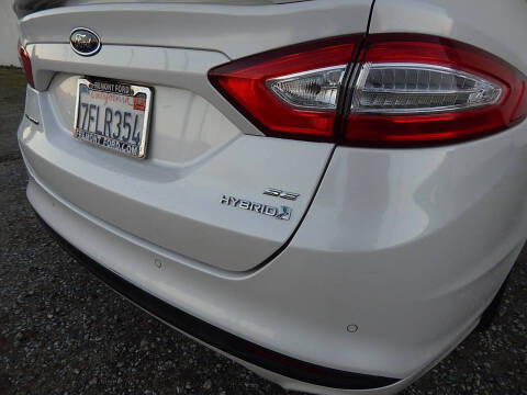 2014 Ford Fusion Hybrid SE