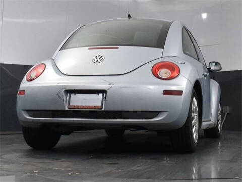 2010 Volkswagen New Beetle