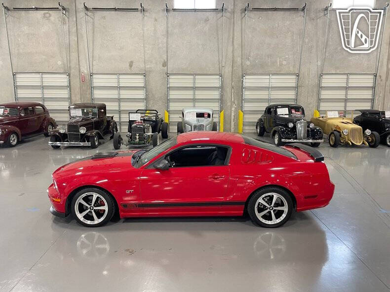 2005 Ford Mustang