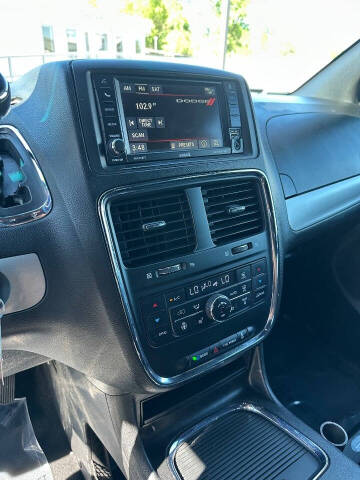 2015 Dodge Grand Caravan R/T