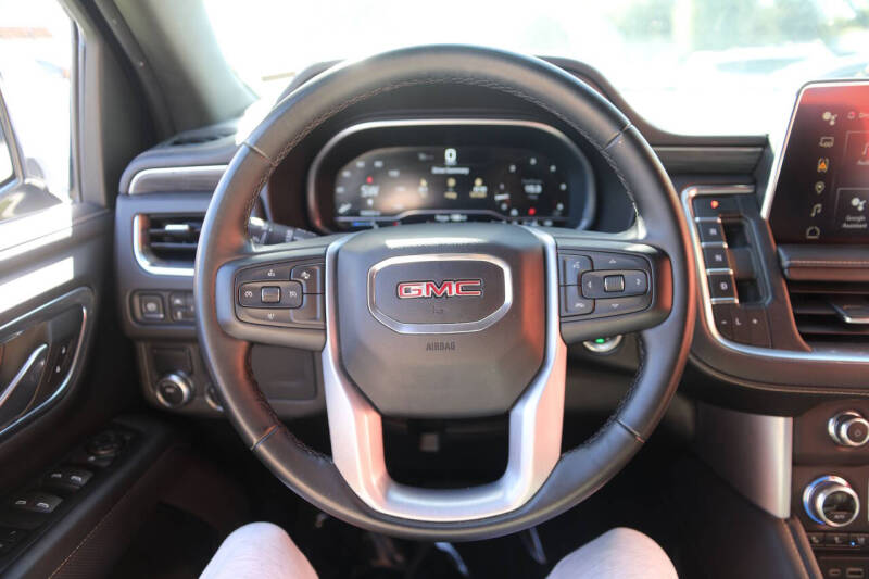 2023 GMC Yukon XL SLT