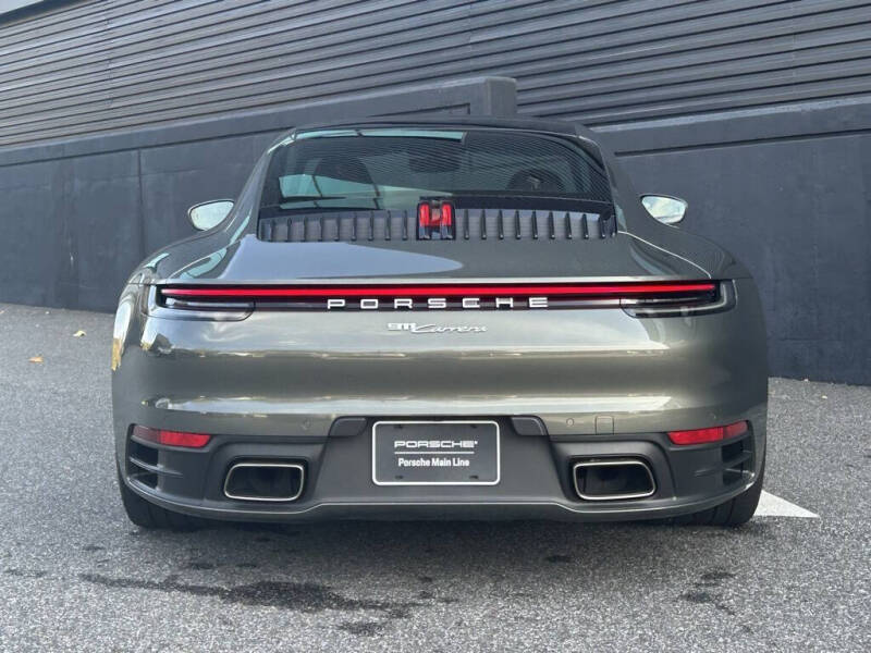 2022 Porsche 911 Carrera