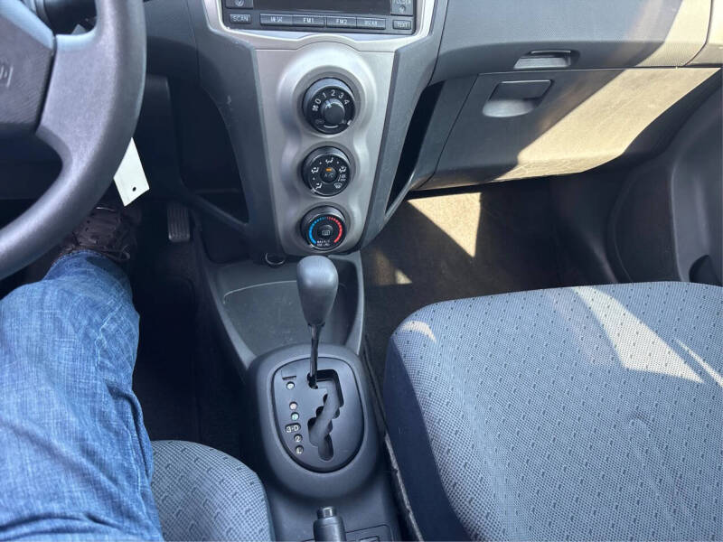 2011 Toyota Yaris