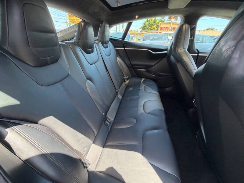 2015 Tesla Model S P90D
