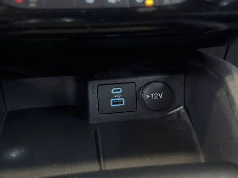 2022 Ford Escape Hybrid SE