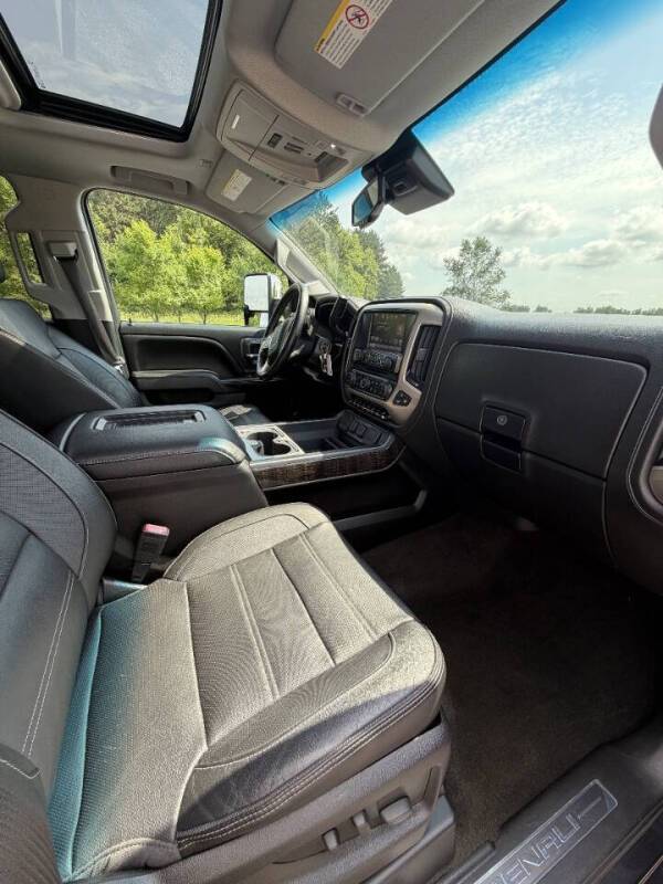 2016 GMC Sierra 2500HD Denali