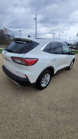2020 Ford Escape SE