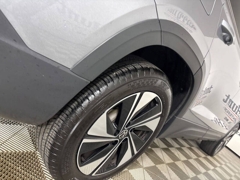 2024 Volkswagen Taos SE 4Motion