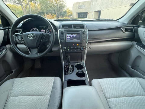 2017 Toyota Camry LE