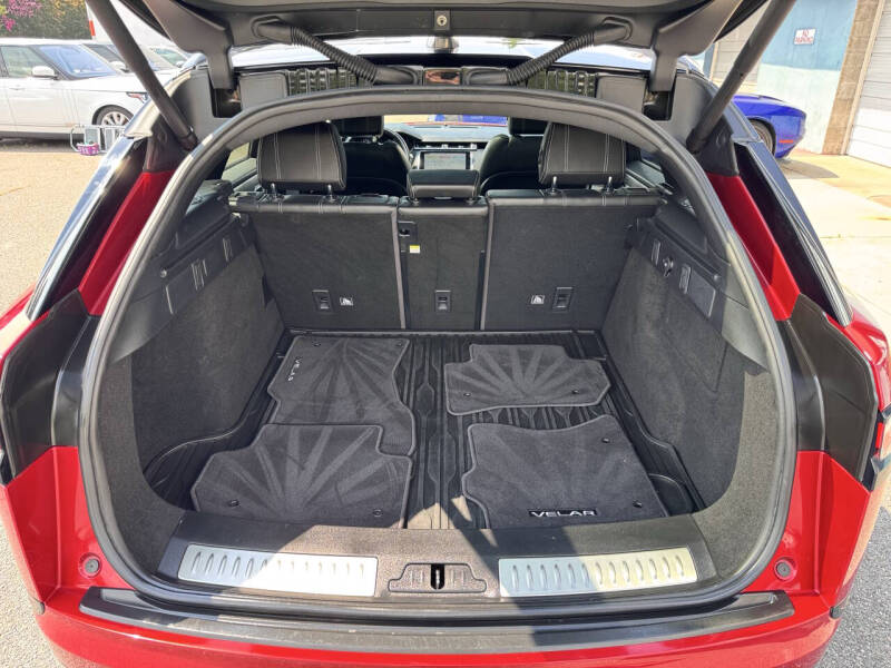 2019 Land Rover Range Rover Velar P250 R-Dynamic SE