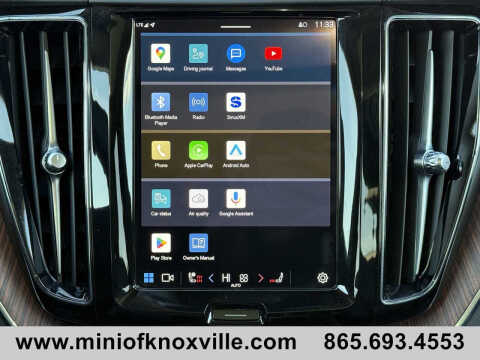 2024 Volvo XC60 B5 Plus Dark Theme