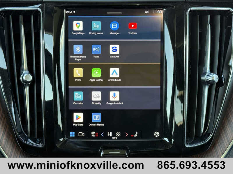 2024 Volvo XC60 B5 Plus Dark Theme