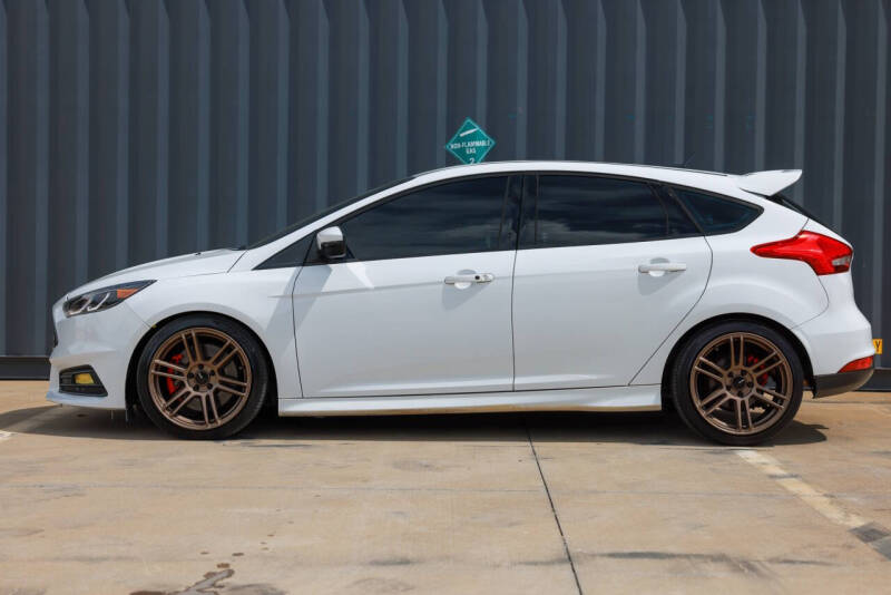 2017 Ford Focus ST