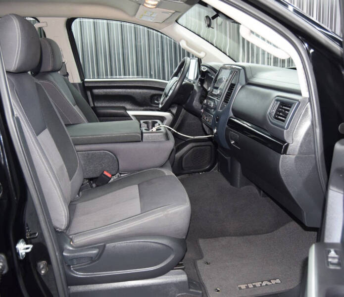 2022 Nissan Titan