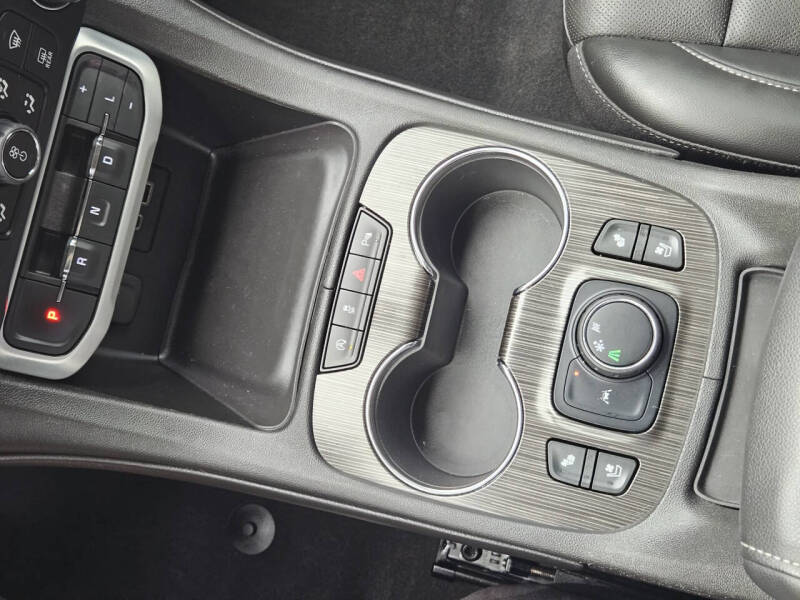 2022 GMC Acadia SLT